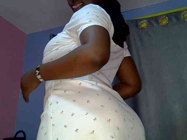Bigblackbooty webcam