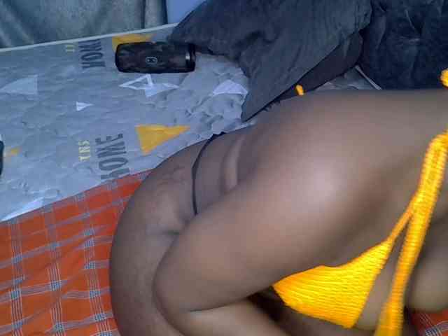 Bigblackbooty webcam