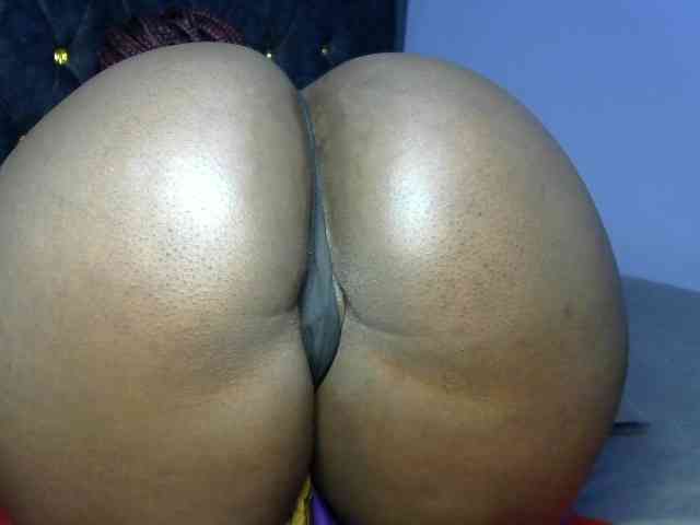 Bigblackbooty webcam