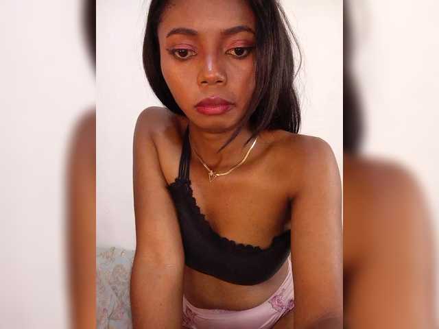 Maella22's BongaCams show and profile