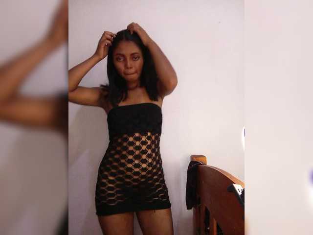 Maella22's BongaCams show and profile