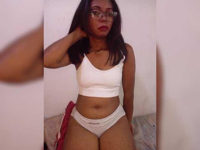 Maella22's BongaCams show and profile