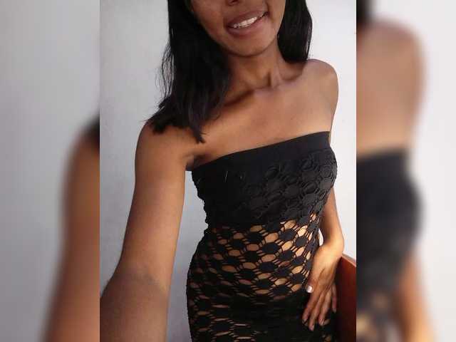 Maella22's BongaCams show and profile