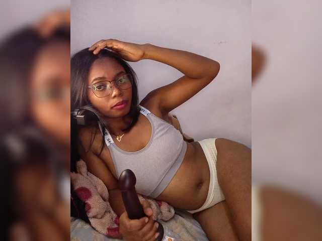 Maella22's BongaCams show and profile