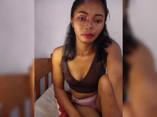 Maella22's BongaCams show and profile