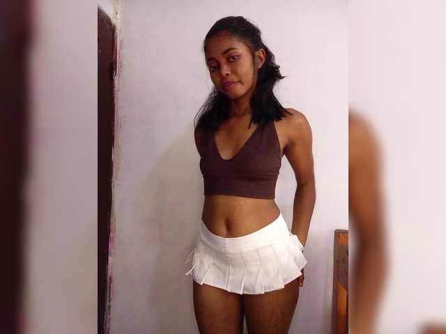 Maella22's BongaCams show and profile