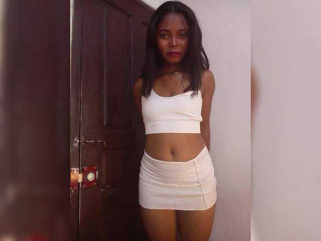 Maella22's BongaCams show and profile