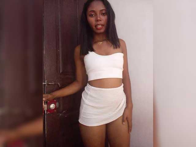 Maella22's BongaCams show and profile