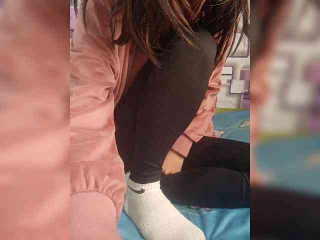 Maella22 Live Webcam on BongaCams