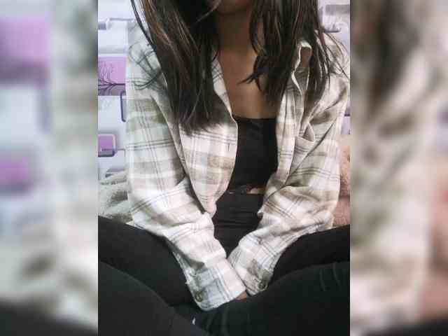 naked chatroom Maella22