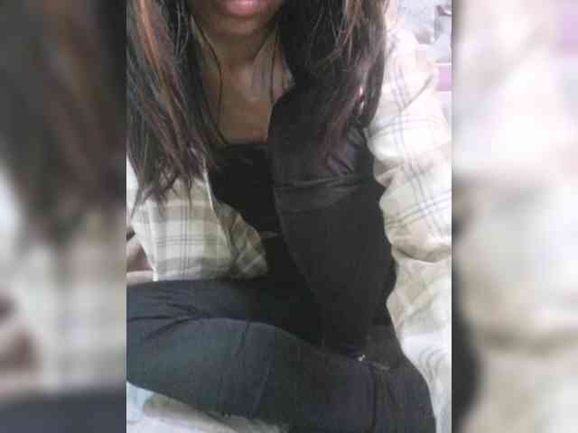 naked chatroom Maella22