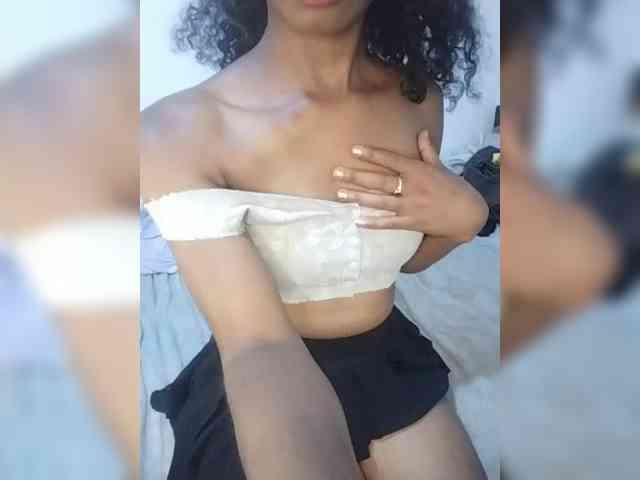 Maella22 Live Webcam on {site_name}