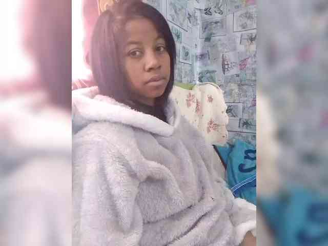 Candis18 webcam
