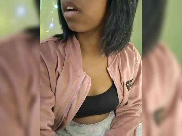 Candis18 webcam