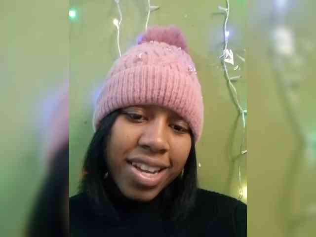 Candis18 webcam