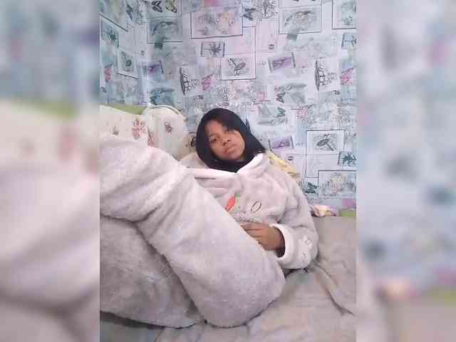 Candis18 webcam