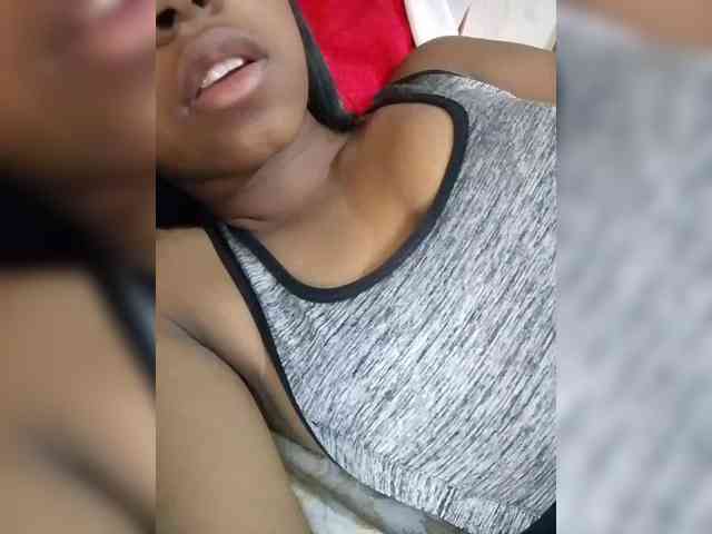Candis18 webcam