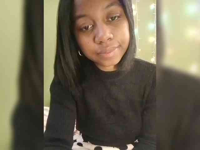 Candis18 webcam
