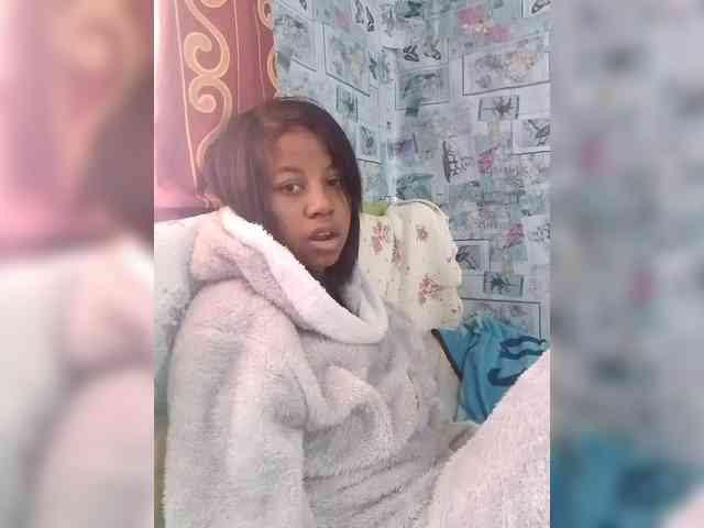 Candis18 webcam