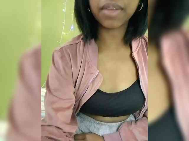 Candis18 webcam
