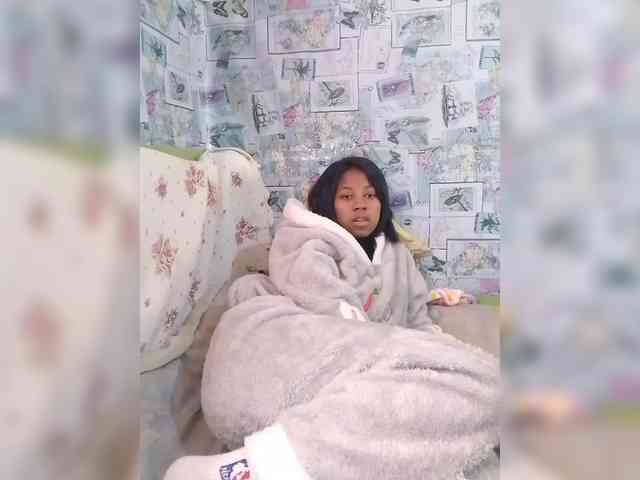 Candis18 webcam