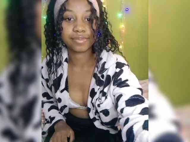 Candis18 webcam