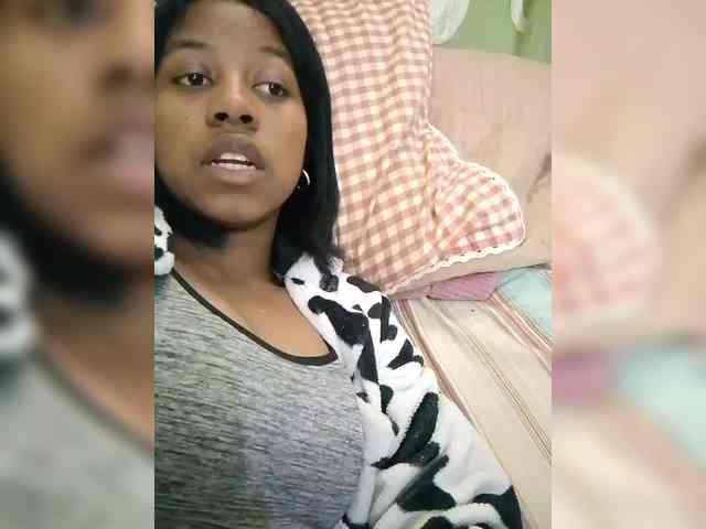 Candis18 webcam