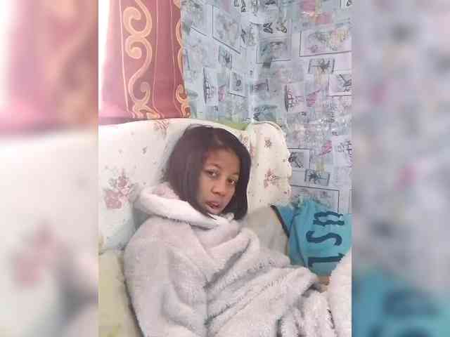 Candis18 webcam