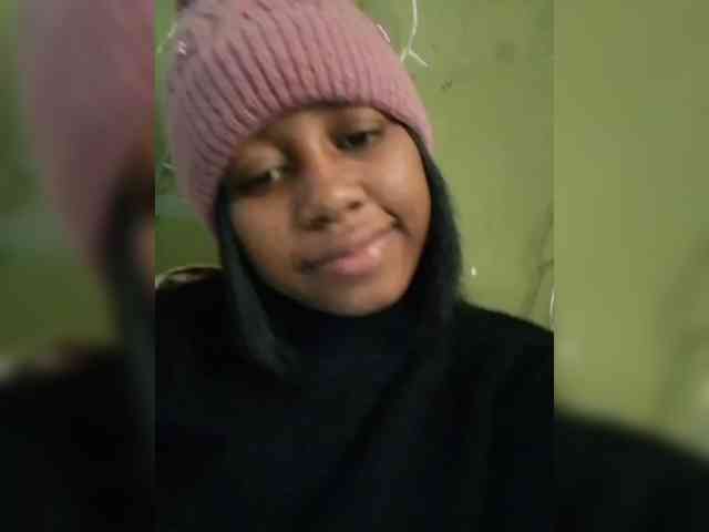 Candis18 webcam