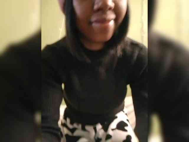Candis18 webcam