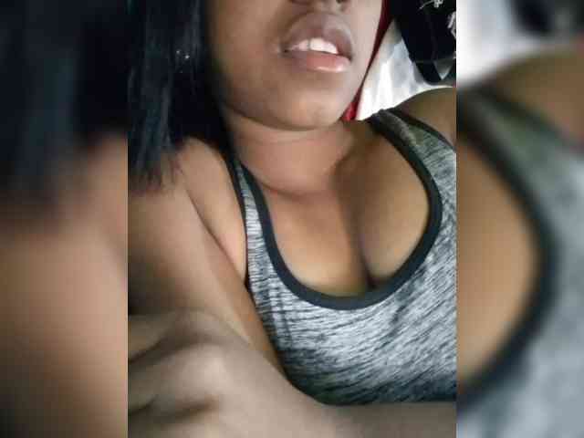 Candis18 webcam