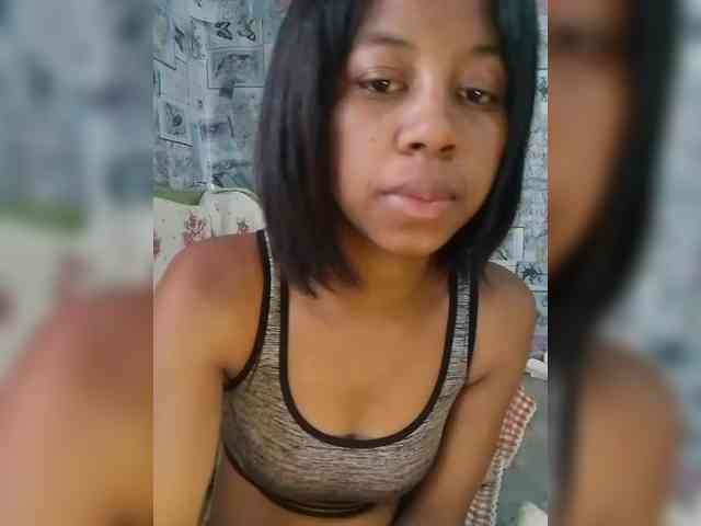 Candis18 webcam