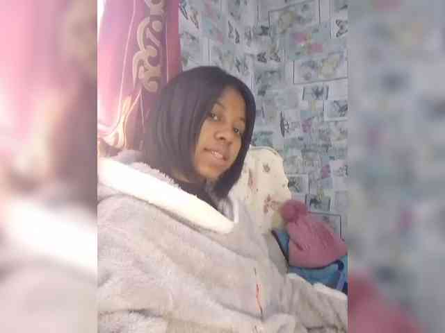 Candis18 webcam