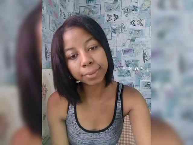 Candis18 webcam
