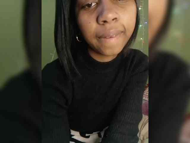 Candis18 webcam