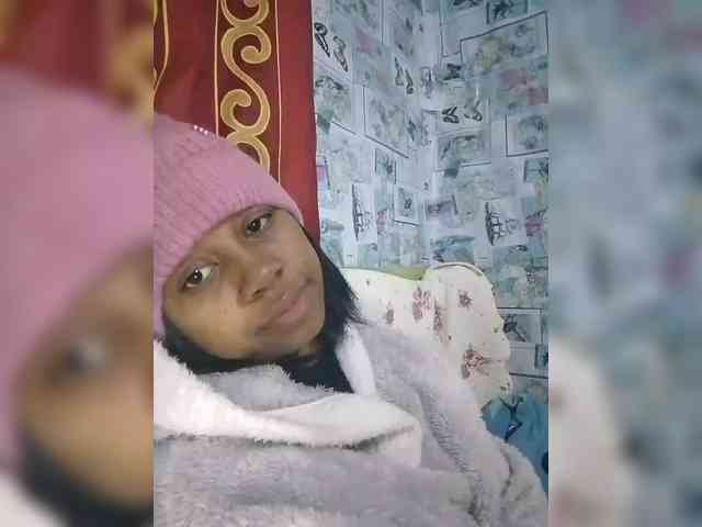 Candis18 webcam