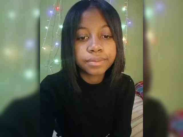 Candis18 webcam