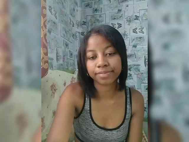 Candis18 webcam
