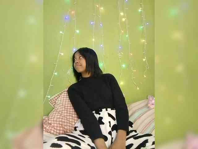 Candis18 webcam