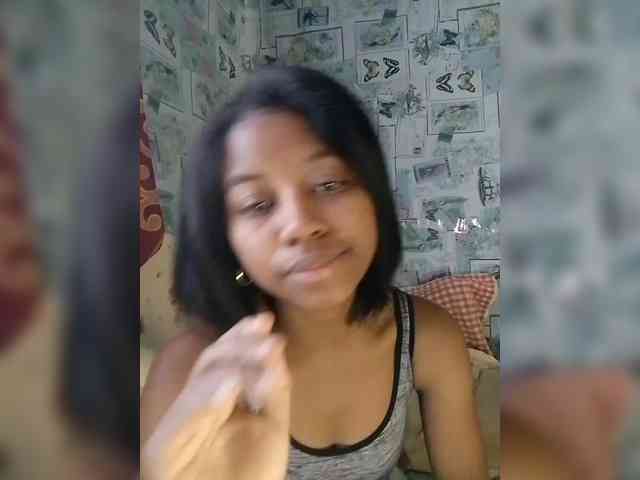 Candis18 webcam