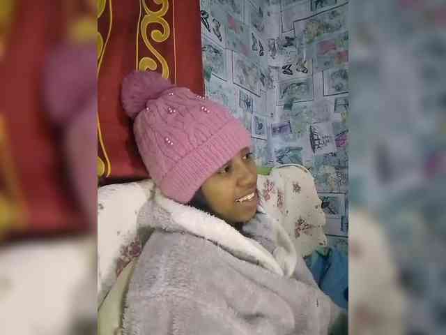 Candis18 webcam