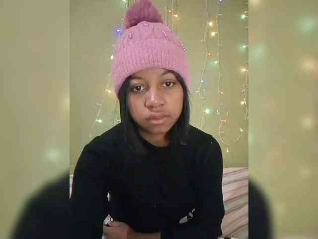 Candis18 webcam