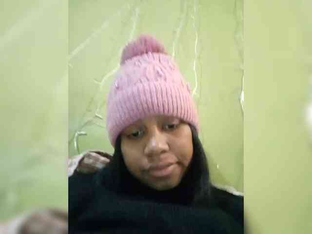 Candis18 webcam