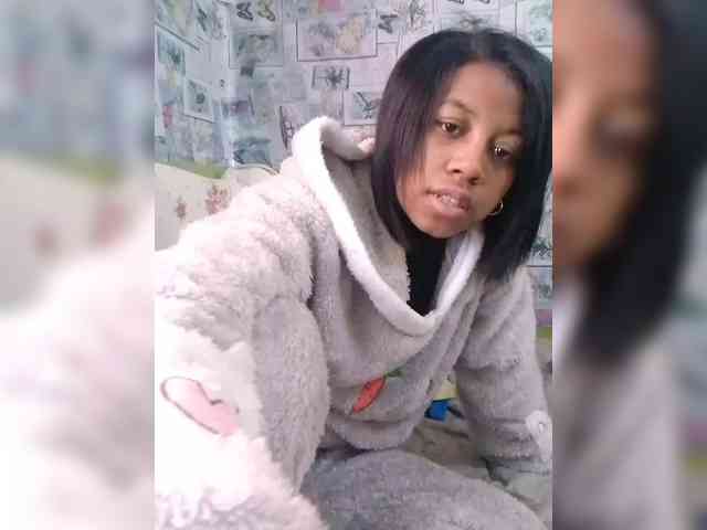 Candis18 webcam