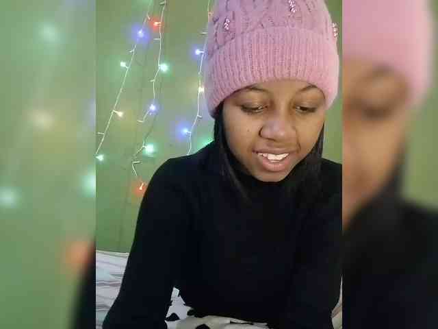 Candis18 webcam