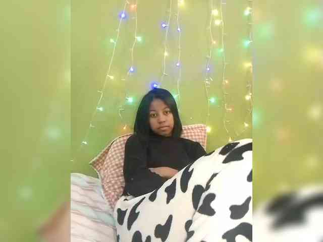 Candis18 webcam