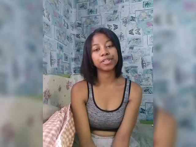 Candis18 webcam