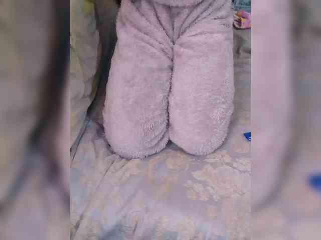 Candis18 webcam