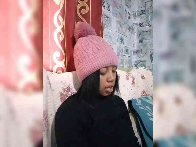 Candis18 webcam