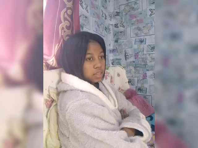 Candis18 webcam